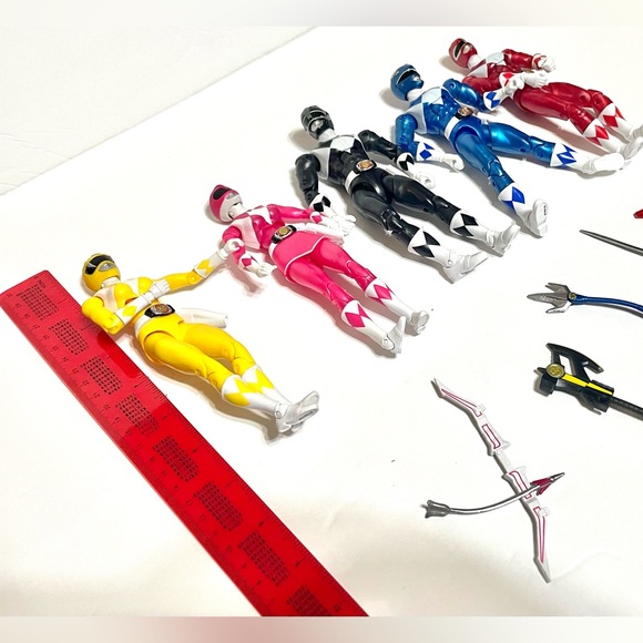 MMPR POWER RANGERS LEGACY COMPLETE METALLIC SET COLLECTION W/ WEAPONS - Picture 8 of 8